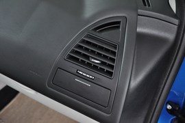 2011款雪铁龙世嘉两厢1.6L自动炫雅型