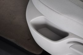 2011款雪铁龙世嘉两厢1.6L自动炫雅型