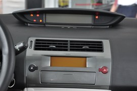 2011款雪铁龙世嘉两厢1.6L自动炫雅型