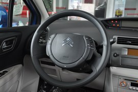 2011款雪铁龙世嘉两厢1.6L自动炫雅型