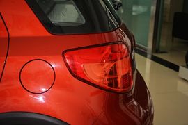 2016款铃木天语SX4