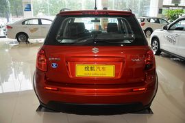 2016款铃木天语SX4