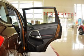 2016款奇瑞瑞虎5