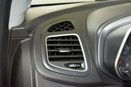 2016款奇瑞瑞虎5