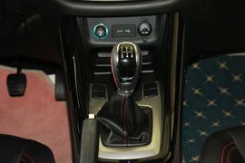 2016款奇瑞瑞虎5