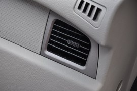 2010款一汽夏利N5