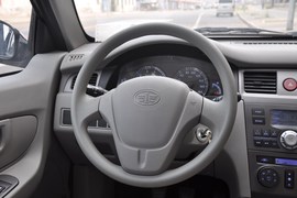 2010款一汽夏利N5