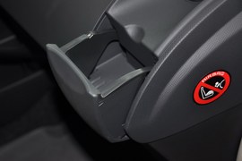 2011款丰田雅力士