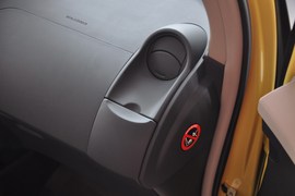 2011款丰田雅力士