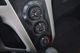 2011款丰田雅力士