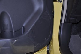 2011款丰田雅力士