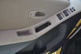 2011款丰田雅力士