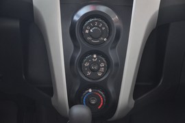 2011款丰田雅力士