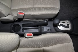 2011款丰田雅力士