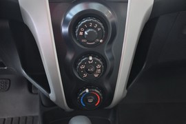 2011款丰田雅力士