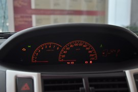 2011款丰田雅力士