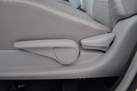 2011款丰田雅力士