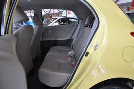 2011款丰田雅力士