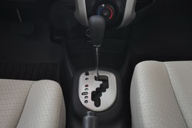 2011款丰田雅力士