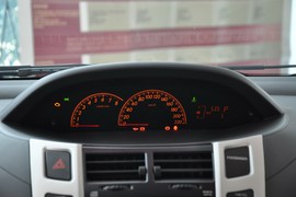 2011款丰田雅力士