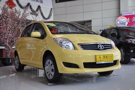 2011款丰田雅力士