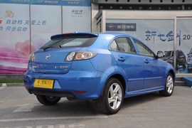 2010款海马欢动1.6L