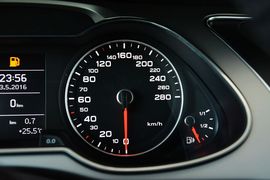 2016款奥迪A4L