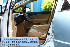 2010款比亚迪E6电动车试驾实拍
