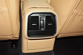 2017款保时捷Macan