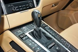 2017款保时捷Macan