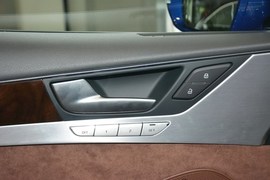 2016款奥迪A8L