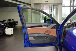 2016款奥迪A8L