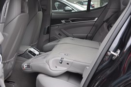 2010款保时捷Panamera