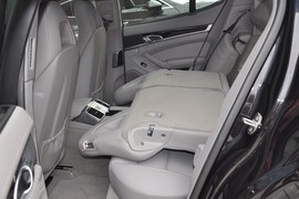 2010款保时捷Panamera