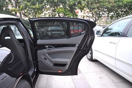 2010款保时捷Panamera