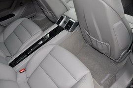 2010款保时捷Panamera