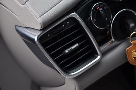 2010款保时捷Panamera