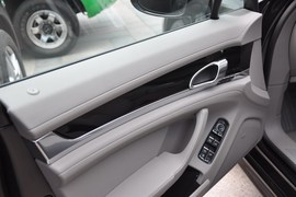 2010款保时捷Panamera