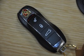 2010款保时捷Panamera