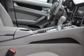 2010款保时捷Panamera