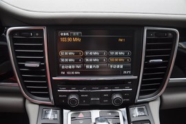 2010款保时捷Panamera