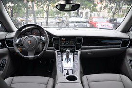 2010款保时捷Panamera