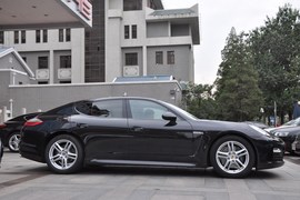 2010款保时捷Panamera