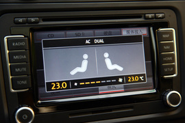 2010款高尔夫1.4TSI与英朗XT