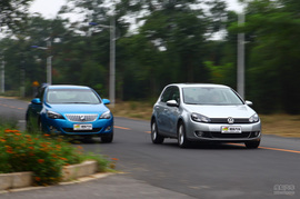 2010款高尔夫1.4TSI与英朗XT
