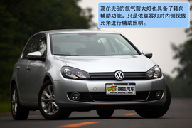 2010款高尔夫1.4TSI与英朗XT