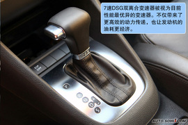2010款高尔夫1.4TSI与英朗XT