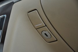 2011款大众辉腾V6