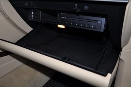 2011款大众辉腾V6
