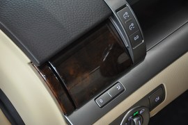 2011款大众辉腾V6
